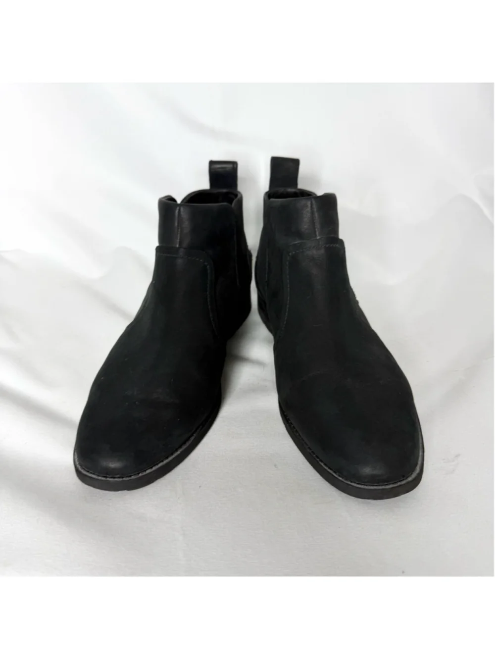 Women's UGG Black Waterproof Leather Ankle Boots Size 8